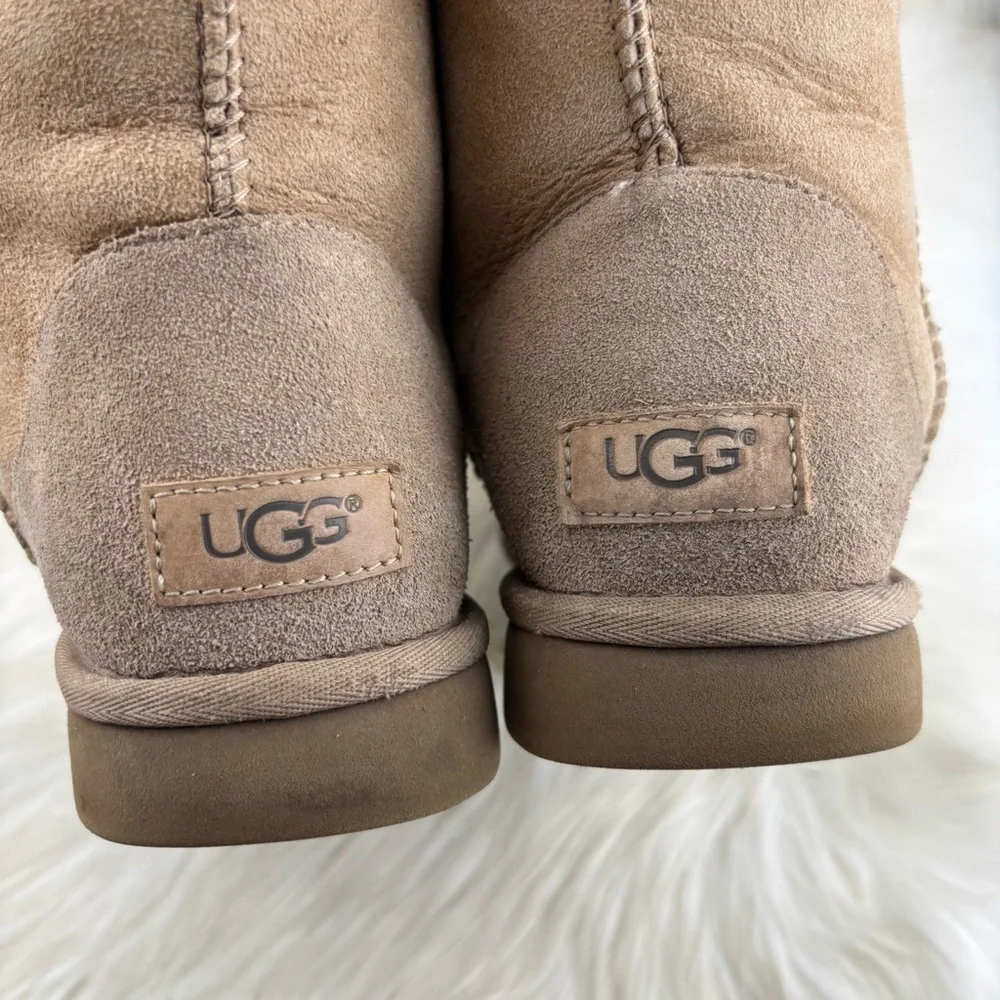 UGG Pull up Chestnut Shearling Winter Boots size 9